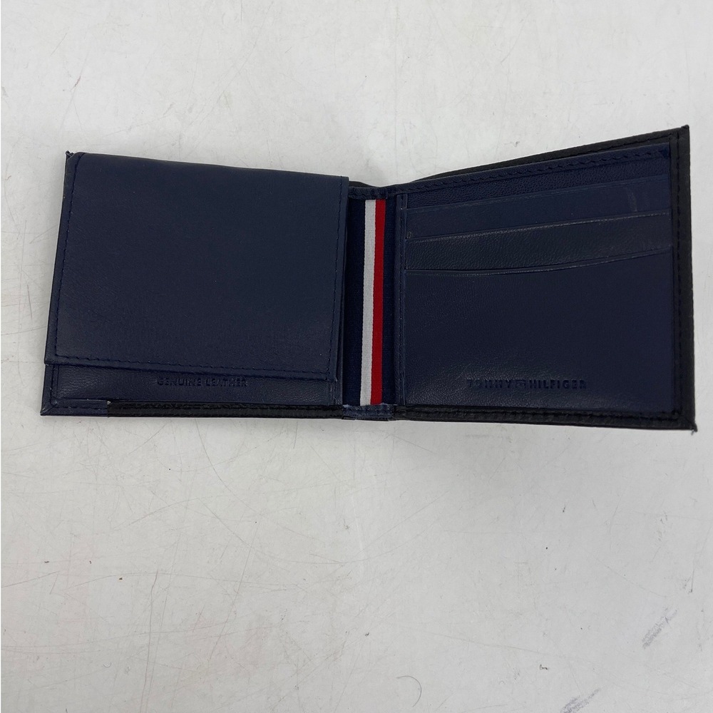 Tommy Hilfiger Bifold Wallet Mens OS Black Navy Blue Excellent Leather ID Window - Picture 3 of 5